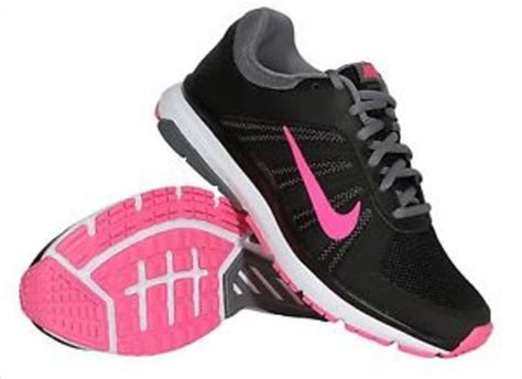 best sneakers for knee pain women.